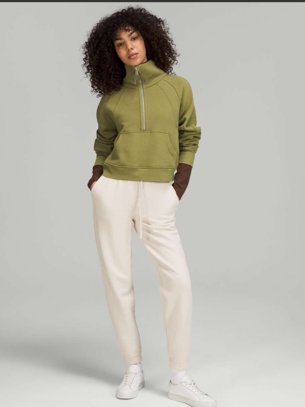 Lululemon Loungeful High-Rise Jogger
White Opal pants women’s size 14 tan cream